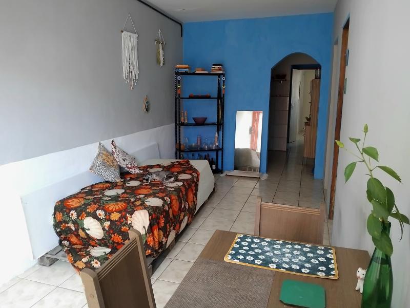 Imagem 6 da galeria do anúncio: Quarto solteiro em casa Ondina