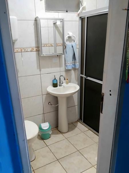 Imagem 5 da galeria do anúncio: Quarto solteiro em casa Ondina