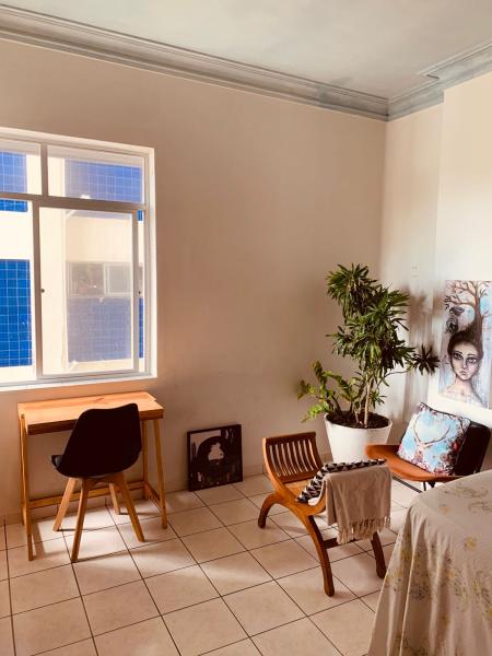 Imagem 3 da galeria do anúncio: Refúgio Boutique na Rua da Aurora - Arte e Silêncio!