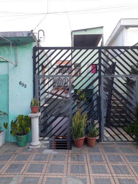 Imagem 7 da galeria do anúncio: Mulher Kitnet Individual Metrô Pça da Árvore