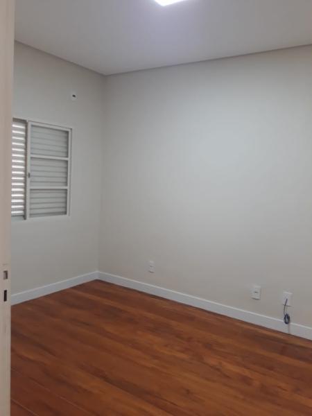 Imagem 3 da galeria do anúncio: Quarto masculino, individual,  mobiliado no bairro Cambui .