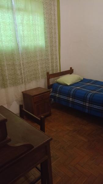 Imagem 5 da galeria do anúncio: Quarto para RAPAZES ESTUDANTES universitários da PUC