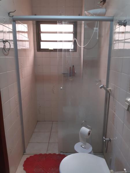 Imagem 5 da galeria do anúncio: Alugo quarto suíte no bairro Higienópolis para mulheres