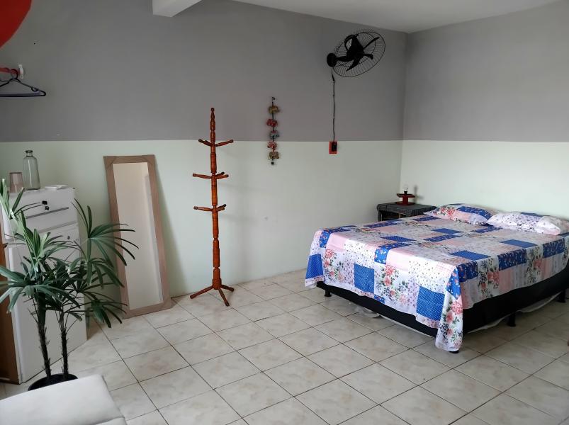 Imagem 1 da galeria do anúncio: Quarto SUÍTE privada em casa Ondina