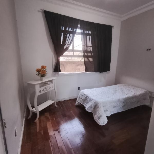 Imagem 2 da galeria do anúncio: ALUGUEL QUARTO COM SUÍTE