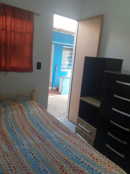 Imagem 3 da galeria do anúncio: Alugo qto individual