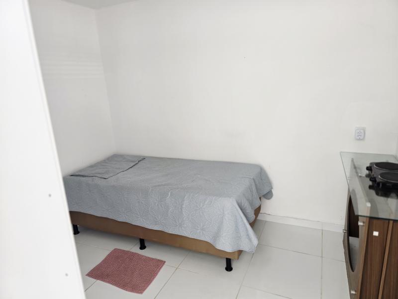 Imagem 3 da galeria do anúncio: Aluga-se SUÍTE MOBILIADA!