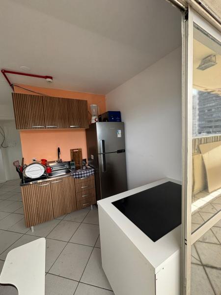 Imagem 4 da galeria do anúncio: Quarto Individual Centro Ticen e mercado publico