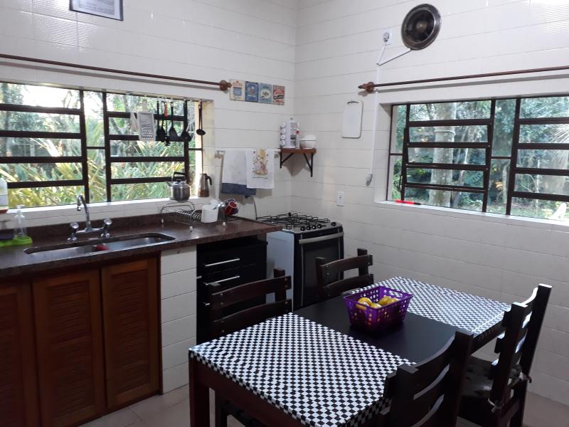 Imagem 7 da galeria do anúncio: quarto com banheiro privativo em São Leopoldo