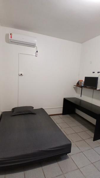 Imagem 13 da galeria do anúncio: quarto com banheiro privativo em São Leopoldo