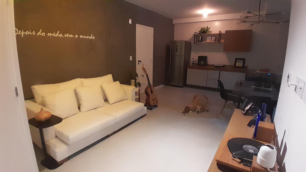 Imagem 1 da galeria do anúncio: Quarto com mobília  para mulheres