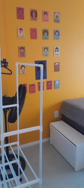 Imagem 11 da galeria do anúncio: Quarto com mobília  para mulheres