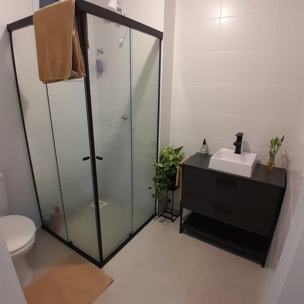 Imagem 5 da galeria do anúncio: Quarto com mobília  para mulheres