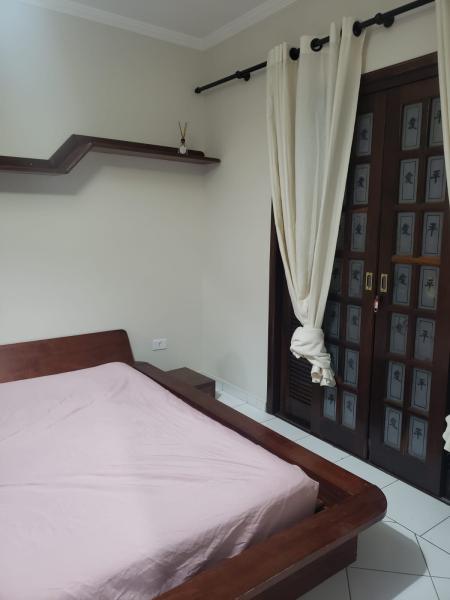 Imagem 1 da galeria do anúncio: Quarto com closet/escritório sacada mobiliado