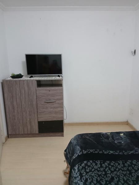 Imagem 3 da galeria do anúncio: Alugo quarto por diária 100 reais por dia.