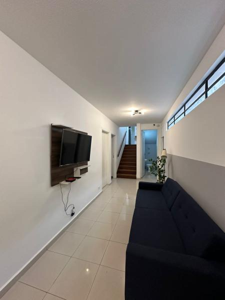 Imagem 12 da galeria do anúncio: Quanto Completo colchao EMMA, Televisão e cama BAÚ