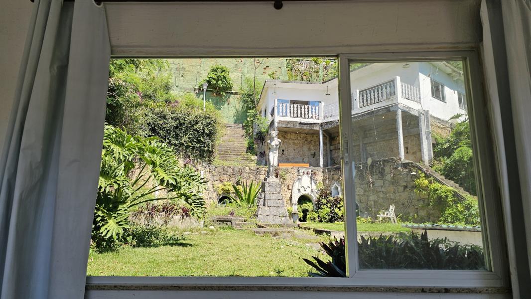 Imagem 2 da galeria do anúncio: Quarto com vista para o Jardim!