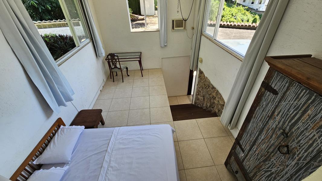 Imagem 4 da galeria do anúncio: Quarto com vista para o Jardim!