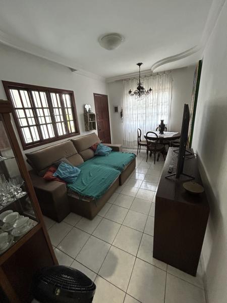 Imagem 1 da galeria do anúncio: Quarto mobiliado república feminina