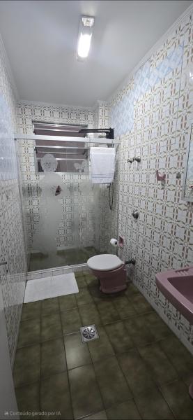 Imagem 3 da galeria do anúncio: APARTAMENTO 4 QUARTOS INDIV. PARA MOÇAS. CANAL 5 (PRAIA)