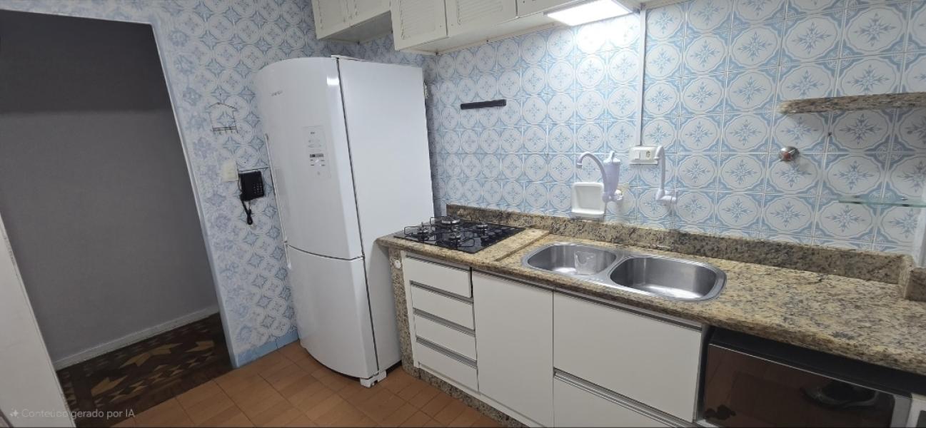 Imagem 8 da galeria do anúncio: APARTAMENTO 4 QUARTOS INDIV. PARA MOÇAS. CANAL 5 (PRAIA)