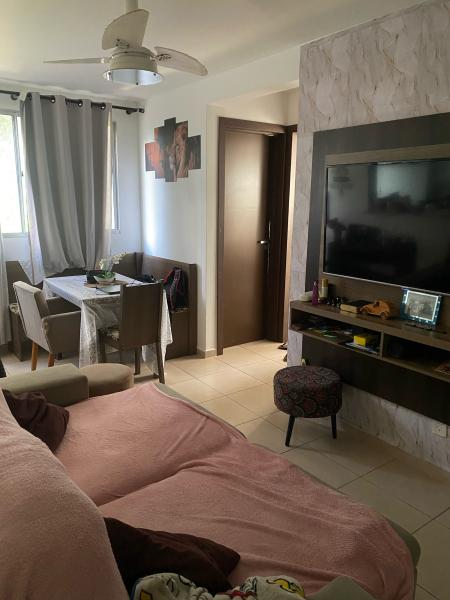 Imagem 1 da galeria do anúncio: Alugo quarto individual para moça que trabalhe ou estude