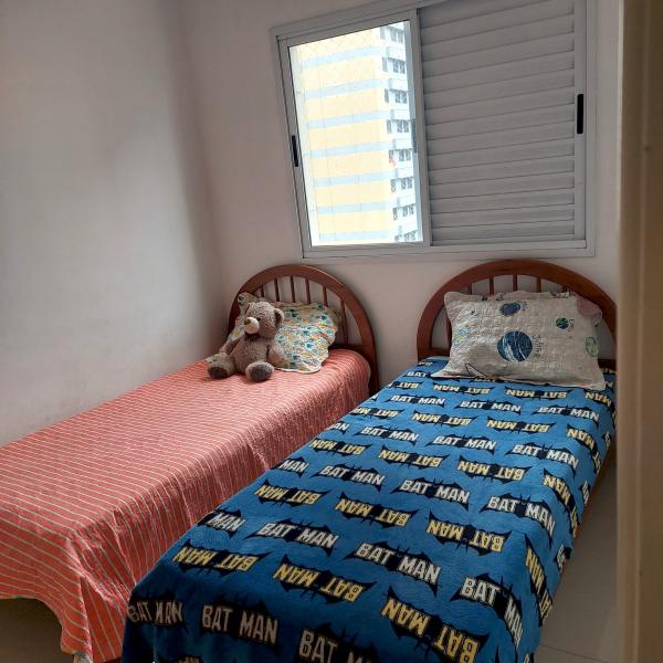 Imagem 1 da galeria do anúncio: LOCAÇÃO DE QUARTO INDIVIDUAL