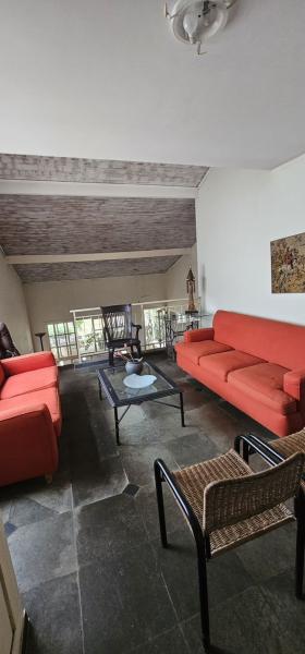 Imagem 1 da galeria do anúncio: Charmosa Suite em casa no Jardim botanico