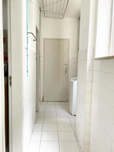 Imagem 10 da galeria do anúncio: QUARTO AMPLO DISPONÍVEL PARA ALUGUEL.