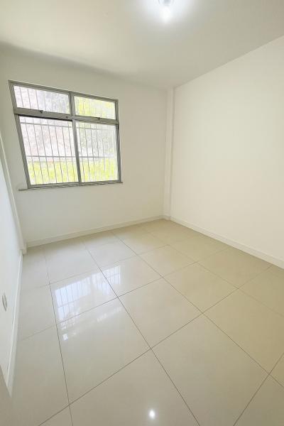 Imagem 9 da galeria do anúncio: QUARTO AMPLO DISPONÍVEL PARA ALUGUEL.