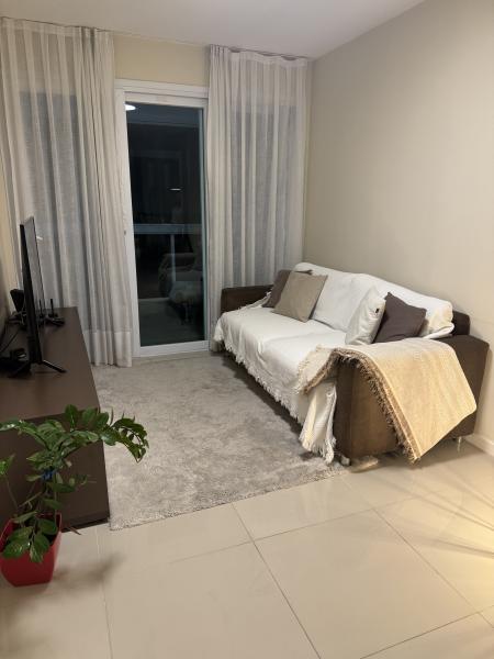 Imagem 13 da galeria do anúncio: Alugo quarto em apartamento mobiliado e banheiro privativo