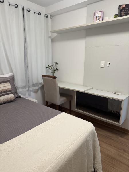 Imagem 7 da galeria do anúncio: Alugo quarto em apartamento mobiliado e banheiro privativo