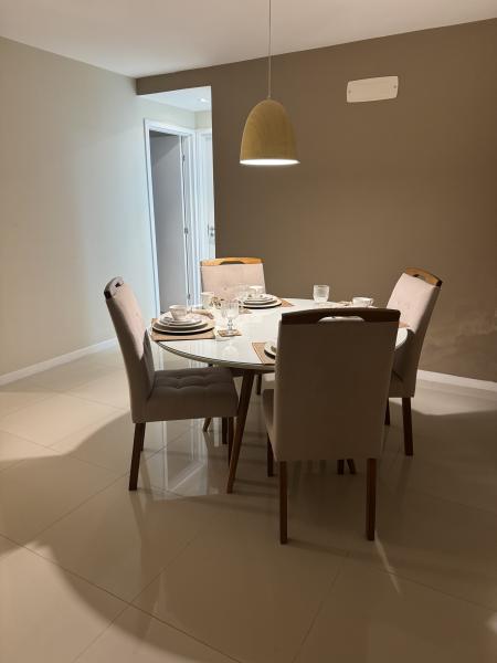 Imagem 11 da galeria do anúncio: Alugo quarto em apartamento mobiliado e banheiro privativo