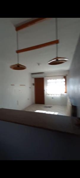 Imagem 1 da galeria do anúncio: Alugo casa Semi Mobiliada, independente