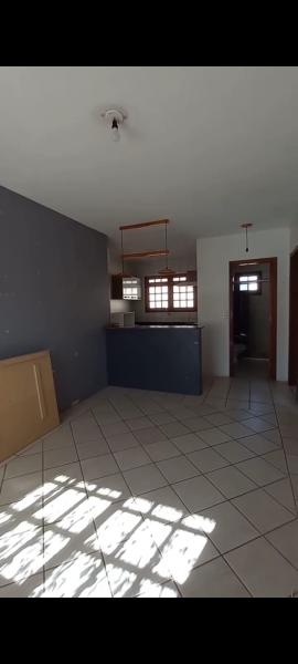 Imagem 4 da galeria do anúncio: Alugo casa Semi Mobiliada, independente