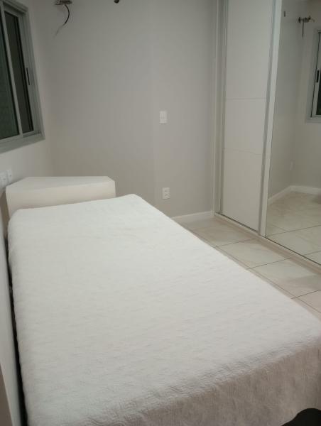 Imagem 3 da galeria do anúncio: Suite de frente para o mar