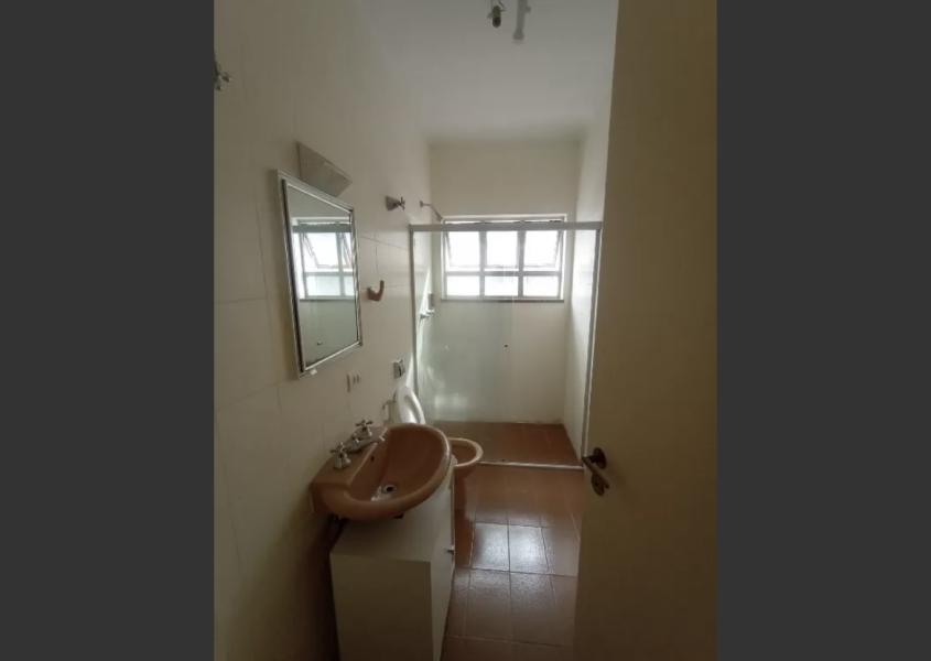 Imagem 3 da galeria do anúncio: Quarto amplo individual