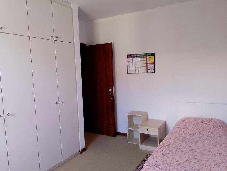 Imagem 1 da galeria do anúncio: QUARTO NO ÁGUA VERDE - CURITIBA/PR