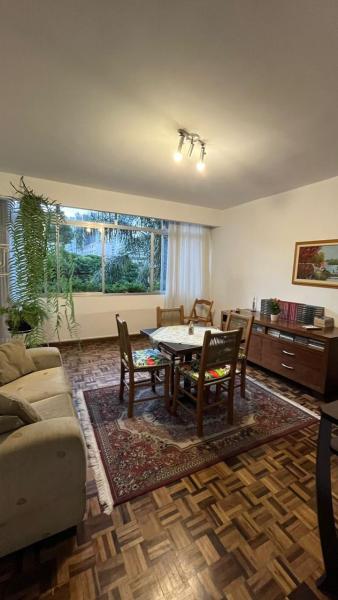 Imagem 6 da galeria do anúncio: QUARTO NO ÁGUA VERDE - CURITIBA/PR