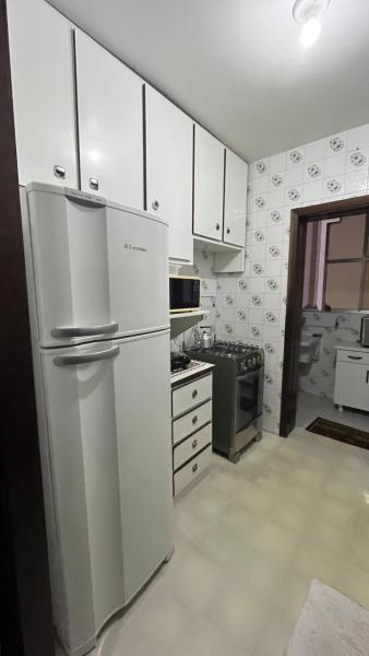 Imagem 9 da galeria do anúncio: QUARTO NO ÁGUA VERDE - CURITIBA/PR