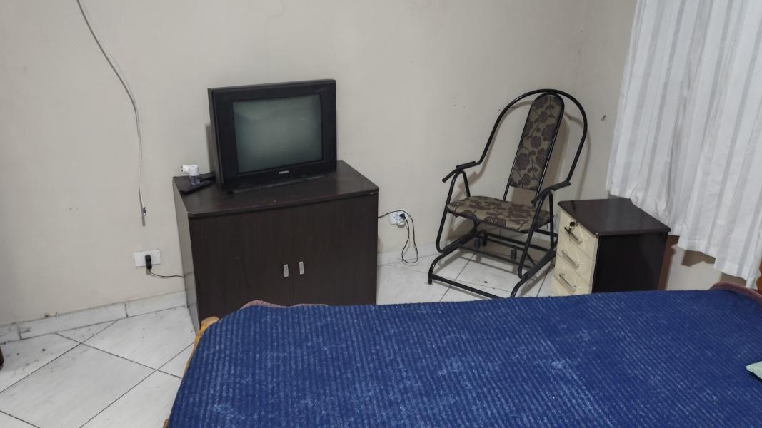 Imagem 2 da galeria do anúncio: Quartos individual e mobiliado