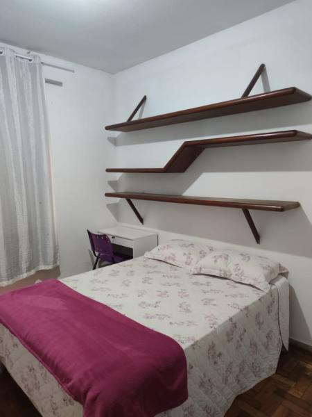 Imagem 1 da galeria do anúncio: QUARTO FEMININO COM ÁREA PRIVATIVA -PRAÇA DA LIBERDADE