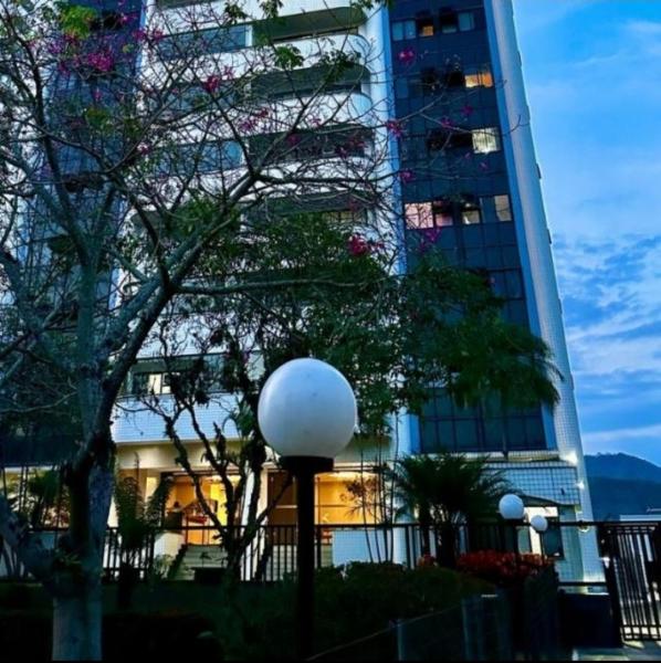 Imagem 1 da galeria do anúncio: QUARTO/MULHER/BARRA BALI/TRABALHE FORA/SEM CAUÇÃO