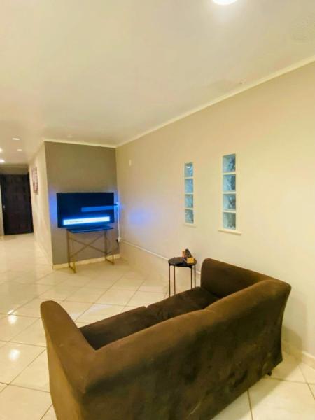 Imagem 9 da galeria do anúncio: Quarto no centro histórico de Porto Alegre