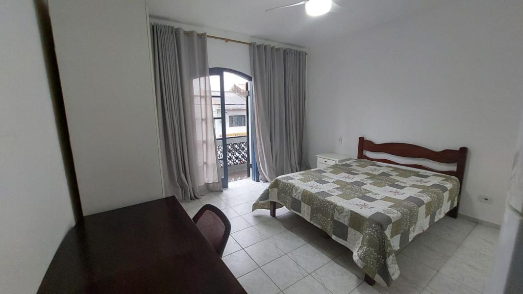 Imagem 1 da galeria do anúncio: Suíte individual com sacada na Chácara Santo Antônio