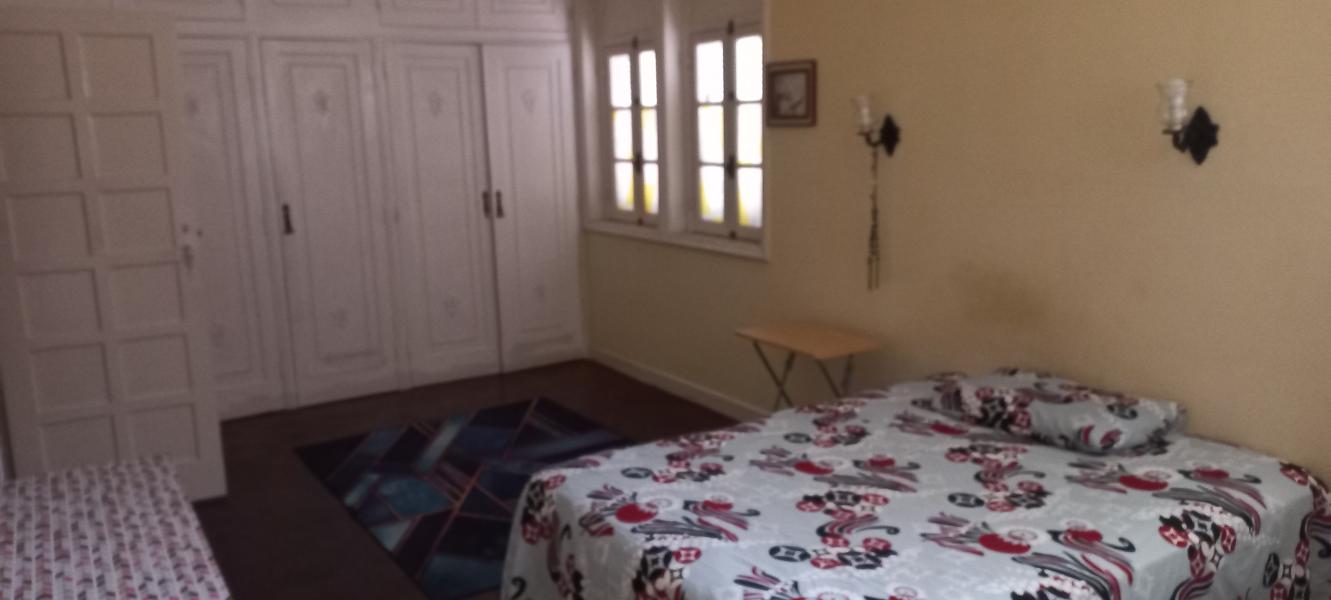 Imagem 4 da galeria do anúncio: Alugo quarto 30 m individual em casa na Tijuca proximo metro