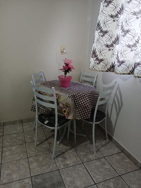 Imagem 3 da galeria do anúncio: república para moças, com garagem