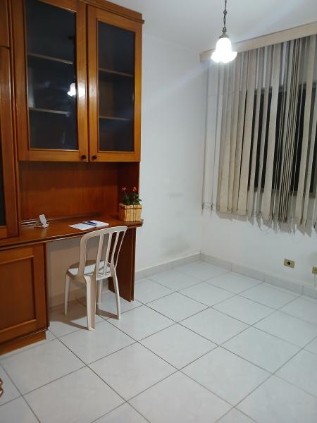 Imagem 4 da galeria do anúncio: Quarto individual para mulheres.