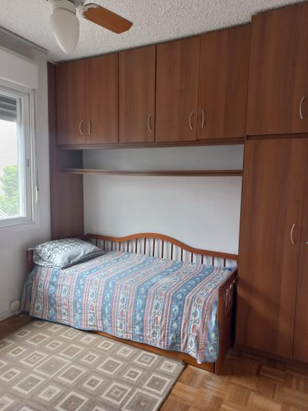 Imagem 2 da galeria do anúncio: Quarto individual em apartamento no Bom Fim