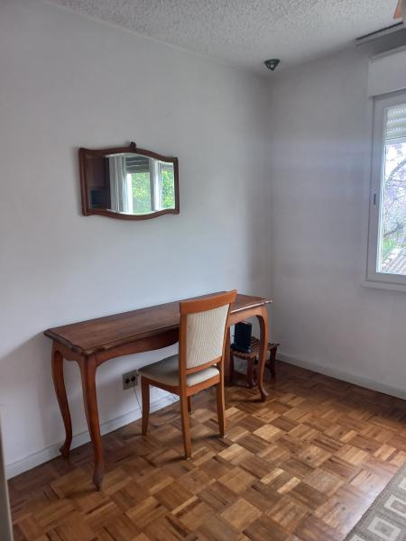 Imagem 1 da galeria do anúncio: Quarto individual em apartamento no Bom Fim